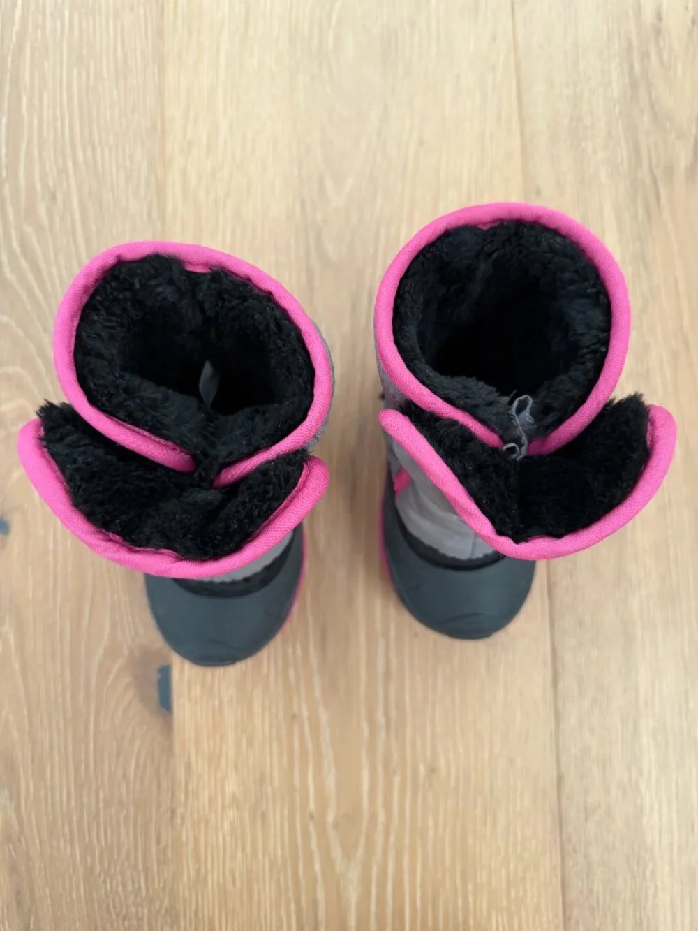 Kamik Snow Boots Toddler 5 Snowbug5 Pink Gray Black Magenta Faux Fur Kids